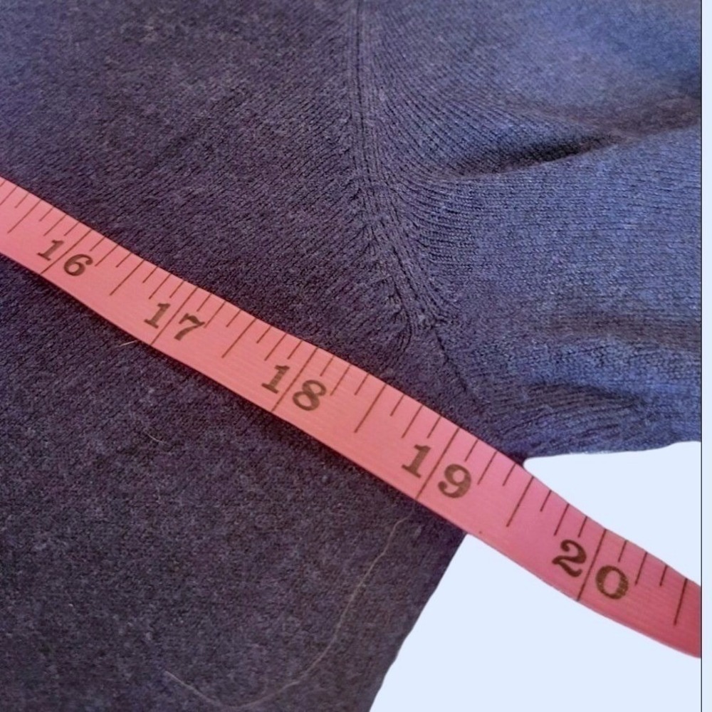 Eileen Fisher Tunic‎ Sweater Medium Blue Viscose Blend Sharkbite Hem Classic - Picture 6 of 7